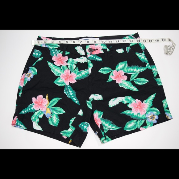 Tropical shorts - Picture 4 of 5